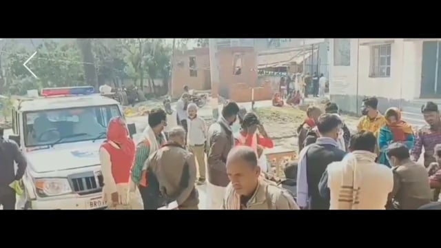 सिमयाही एन एच 104 के समीप एक अज्ञात का शव मिलने से अफरा तफरी का माहौल


