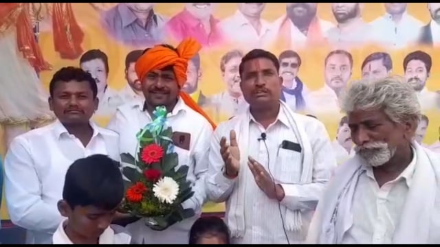 सोमनाथपूर ग्रामपंचायतीचा विविध संघटनेच्या वतीने डॉ बाबासाहेब आंबेडकर पुतळ्यासमोर सत्कार