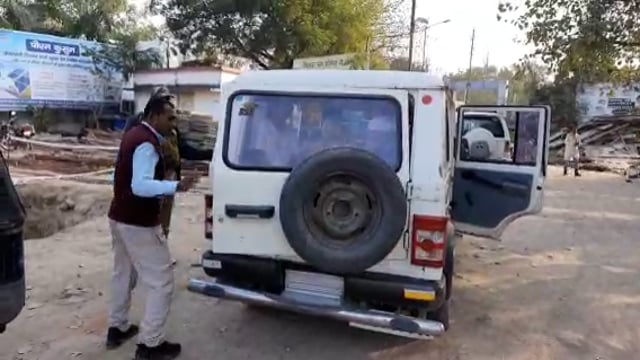 मदनपुर के सोनारचक में आपसी विवाद को लेकर दी पक्ष भिड़े,दो घायल