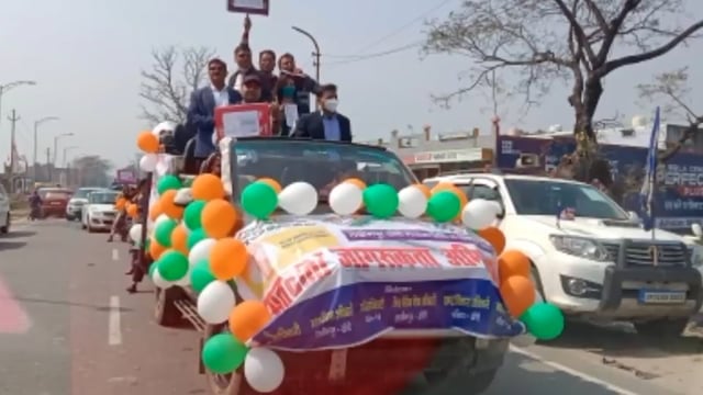 लखीमपुर-खीरी : विधानसभा चुनाव के मद्देनजर पलिया तहसील प्रशासन ने किया मतदाता जागरूकता रैली का आयोजन