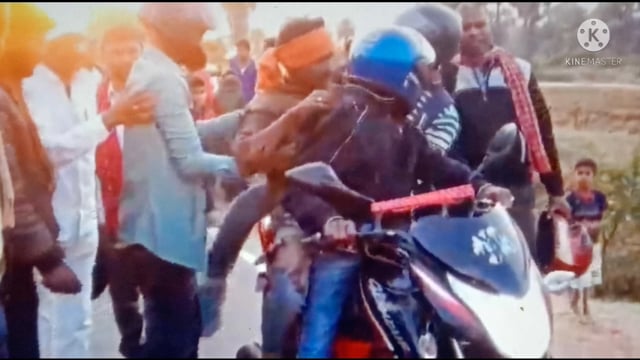 फुल्लीडुमर बाइक की आमने सामने टक्कर में चालक एवं परीक्षार्थी जख्मी