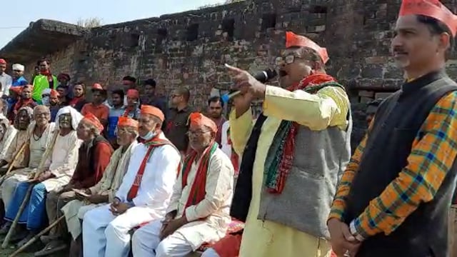 बाबागंज विधानसभा: पाल समाज ने समाजवादी पार्टी का किया खुल्लम खुल्ला समर्थन, गिरीश पासी को जिताने की कवायद 