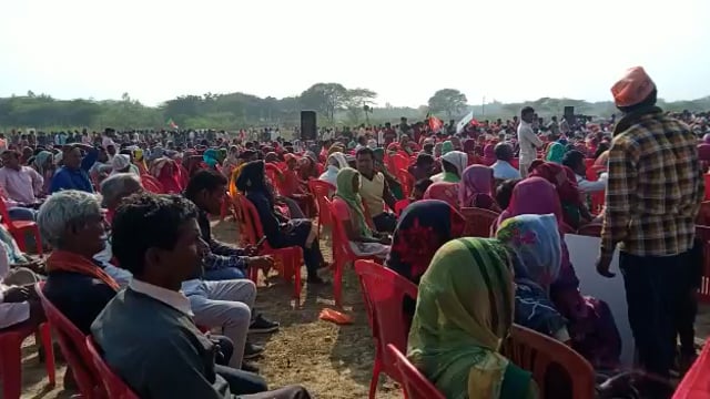 रामपुर खास विधानसभा में आये विशाल जनसमूह को BJP प्रदेश अध्यक्ष ने किया सम्बोधित, कमल का बटन दबाकर छोटे सरकार को आशीर्वाद