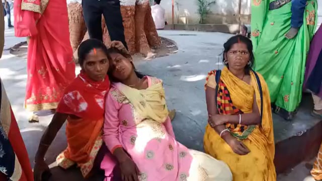 दहेज के लोभी पति ने अपनी पत्नी को पीटकर किया जख्मी, सदर अस्पताल के लिए किया गया रेफर#crime 