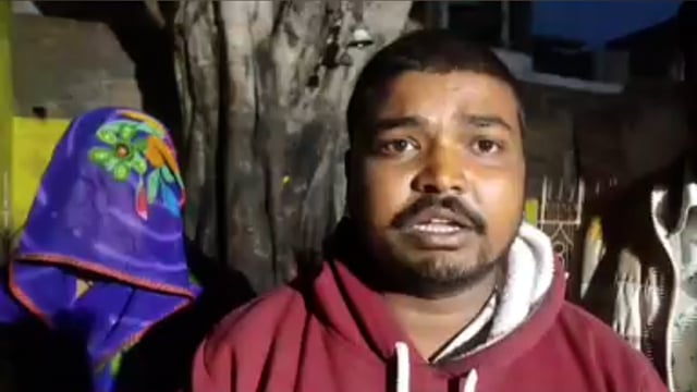 जालौन,कोंच:-मामूली कहासुनी में दो पक्षों में जमकर चले लाठी-डंडे और ईट-पत्थर

लाइव मारपीट का वीडियो सोशल मीडियामें वायरल