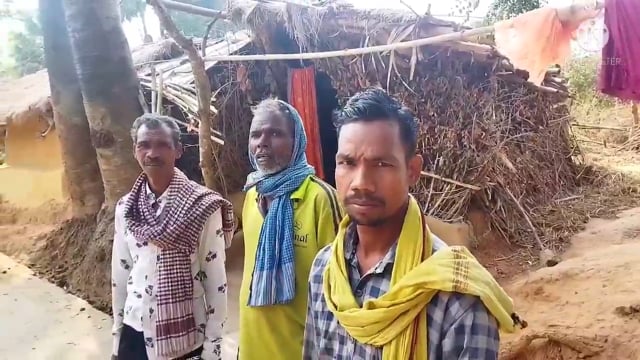 फुल्लीडुमर पंचायत के  खीरीकोल गांव सरकार के सभी विकास योजना से वंचित