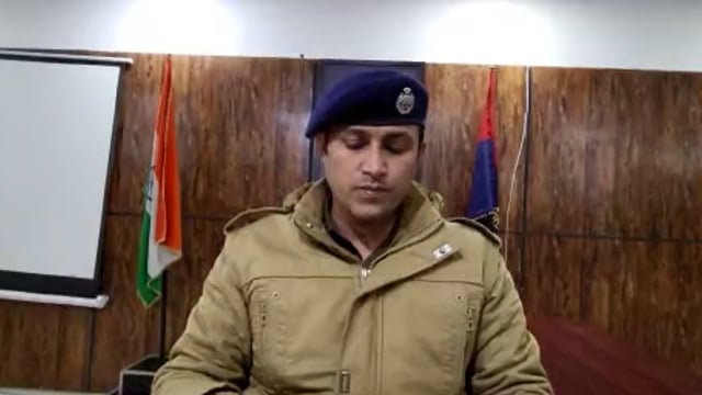 पत्नी प्रेमी संग गिरफ्तार, आपत्तिजनक स्थिति में पकड़े जाने पर पति को उतार दिया था मौत के घाट।।