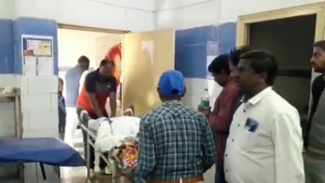 नवीनगर प्रखंड के चंद्रगढ़ पंचायत के मुखिया पर जानलेवा हमला,एसपी से की कार्रवाई की मांग