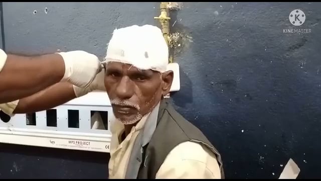 नारदीगंज चौक के पास बाइक और बोलेरो की टक्कर में एक बुजुर्ग व्यक्ति हुआ घायल