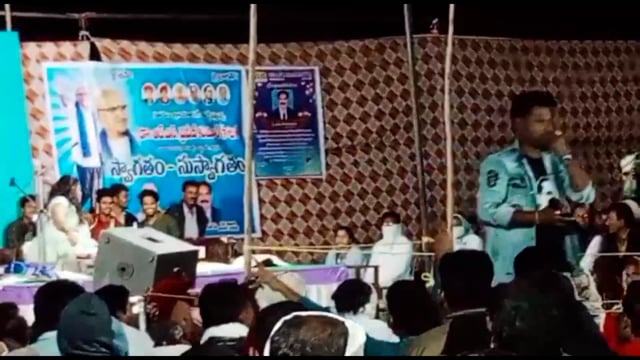 *गुडेम येथे डॉ. बाबासाहेब आंबेडकर यांच्या पूर्णाकृती पुतळ्याचे अनावरण.*
*जिल्ह्याचे मोठ-मोठे पदाधिकारी व नागरिक मोठ्या स