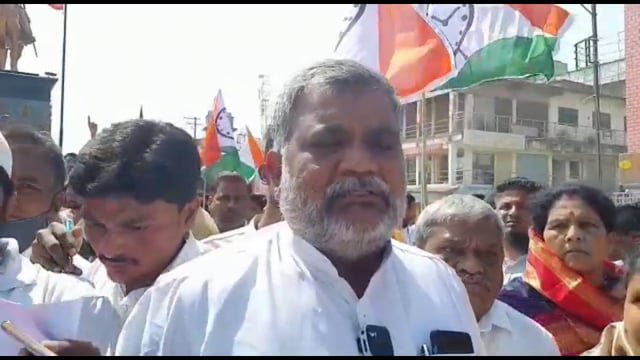 नवाब मलिक यांच्यावर झालेल्या कारवाईच्या निषेधार्थ राष्ट्रवादी काँग्रेसचे आंदोलन