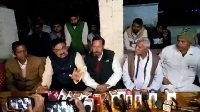 तुलसीपुर निर्दलीय प्रत्याशी जेबा रिजवान के प्रतिनिधि द्वारा प्रेस कॉन्फ्रेंस कर किया कई बड़े खुलासे।