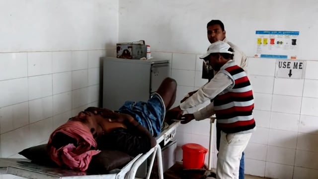 सड़क दुर्घटना में 3 जख्मी, 1 रेफर