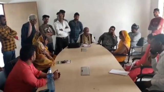 रफीगंज प्रखंड के भादवा पंचायत लोदीपुर गांव में पंचायत भवन में कार्यकारिणी की बैठक की गई