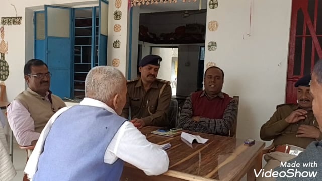 मेस्कौर थाना परिसर में सीओ और थानाध्यक्ष ने किया जनता दरबार का आयोजन