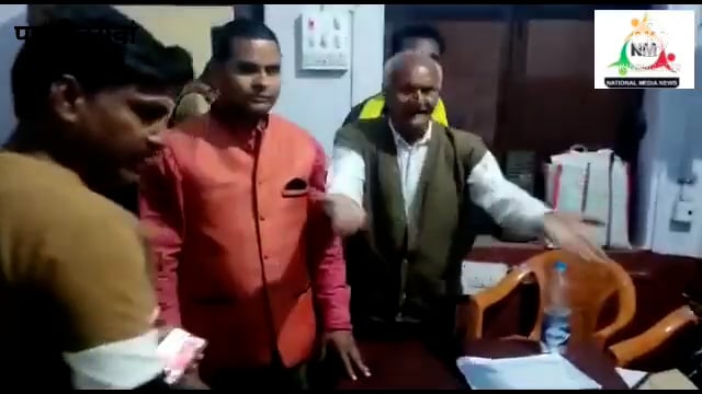 नवादा पकरीबरावां में  शिक्षक नियोजन को लेकर अभ्यर्थियों ने काटा जमकर बवाल