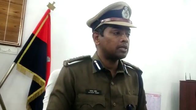 रतनपुरा गांव में मिनी गन फैक्ट्री का उद्भेदन, तीन अपराधी हथियार के साथ गिरफ्तार