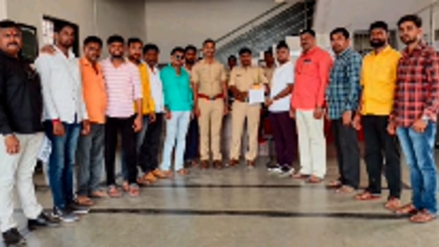 सकल मराठा समाज कर्जतच्या वतीने निवेदन देऊन दिला आंदोलनाचा इशारा