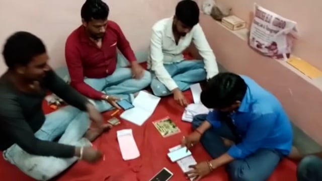 रफीगंज में शिवरात्रि को लेकर महाकाल ग्रुप द्वारा की गई बैठक।