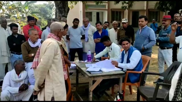 सिरदला थाना परिसर में जनता दरबार आयोजित कर भूमि विवाद से संबंधित 14 मामलों का किया गया निपटारा