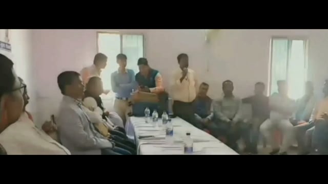 एम ओ के विदाई समारोह का हुआ आयोजन आयोजन में प्रखंड प्रमुख भी रहे शामिल






