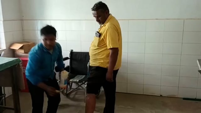 पागल कुत्ते ने काटकर किया जख्मी 