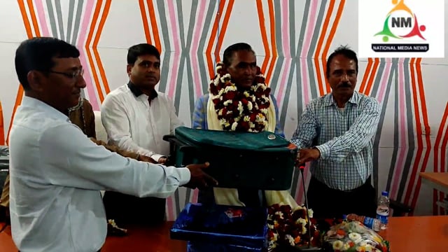 रजौली :कार्यपालक दंडाधिकारी अखिलेश्वर कुमार शर्मा को अनुमंडल सभागार में विदाई दी गई आ