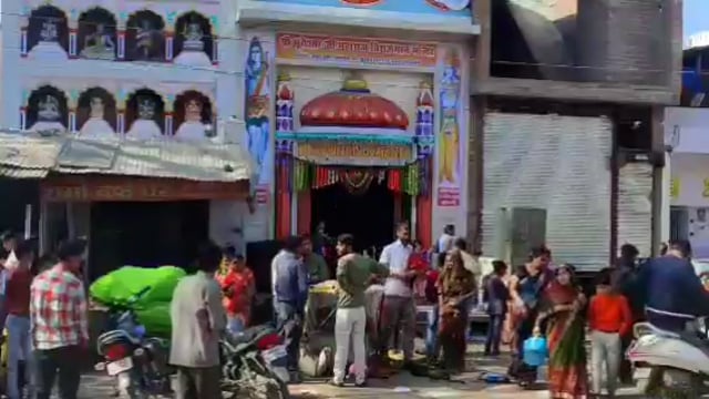 जालौन,कोंच- शिवालयों में बम-बम भोले की गूंज, जलाभिषेक के लिए लगी भक्तों की कतार