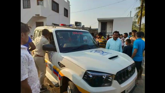 दोन पोलिस ठाण्यातील पोलिसांचा समन्वय वाहन घेऊन पळून जाणाऱ्या आरोपींना पाठलाग करून आटपाडी पोलिसांनी पकडले