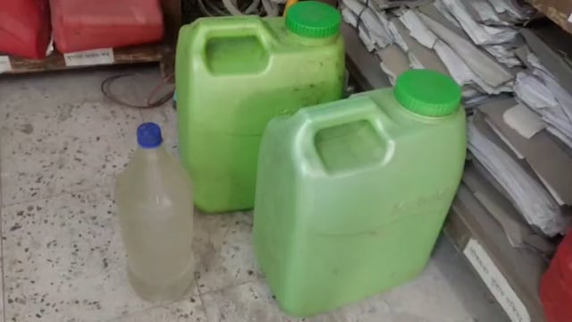 अवैध शराब के विरुद्ध चलाये जा रहे अभियान के दौरान रतनपुरा से पकड़ाया देशी शराब