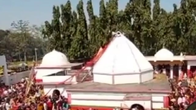 प्रखंड क्षेत्र में श्रद्धालुओं मैं उत्साह देखने को मिला अ