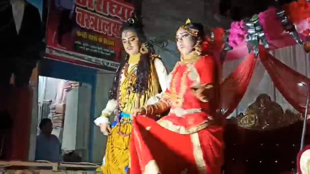    जमुई में शिव पार्वती विवाह उत्सव महाशिवरात्रि के अवसर पर निकाली गई झांकी स्थानीय लोगों ने शिव बारात में हुए शामिल
