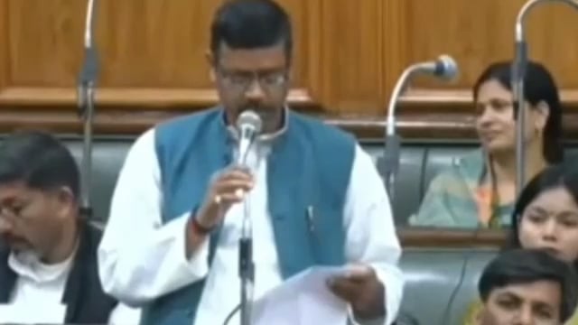 विधायक ने सदन में उठाई शहीद की प्रतिमा लगवाने तथ परिजनों को मुआवजा दिलाने की माग 