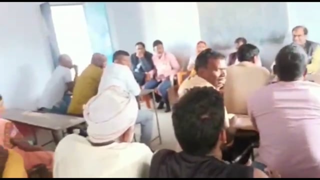शिक्षा समिति के सचिव के चयन की शिकायत पर प्रखंड शिक्षा पदाधिकारी ने लोहगढ़वा स्कूल में की जांच