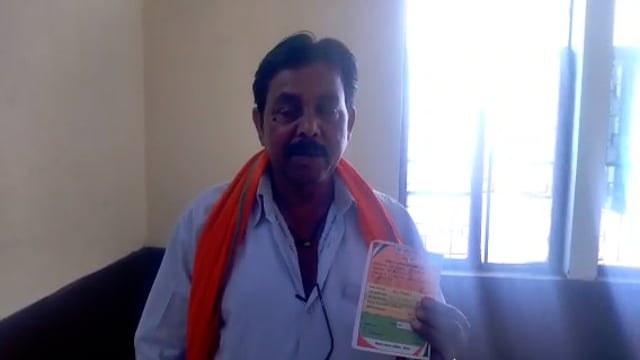 तरबगंज गोंडा कोविड-19 वैक्सीनेशन का डाटा फीड ना होने से परेशान उपभोक्ता