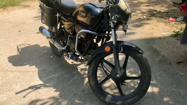 सिरदला प्रखंड कार्यालय के समीप सड़क दुर्घटना में एक व्यक्ति हुआ जख्मी