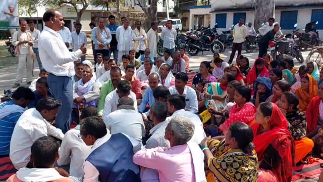 पंच सरपंच संघ के सदस्यों ने सिरदला अंचल कार्यालय परिसर में किया एक दिवसीय धरना प्रदर्शन