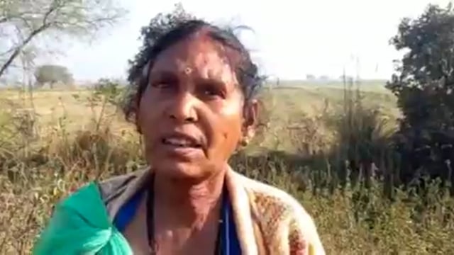 जालौन-उरई से भिंड मध्यप्रदेश जा रही बस अनियंत्रित होकर खाई में गिरी,मची चीख पुकार