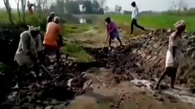 मेजरगंज के पीओ से डीडीसी ने मांगा जवाब।