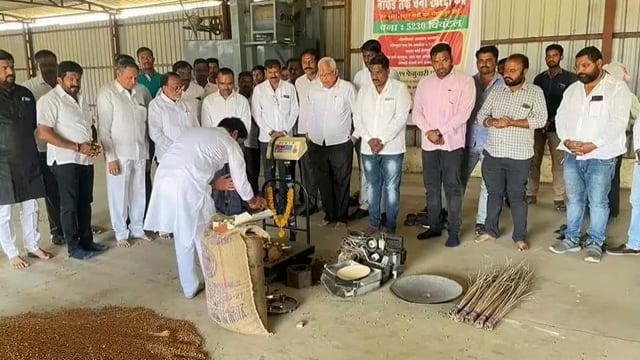 रंगराव पाटील आडत बाजार समिती येथे शासन मान्य चना खरेदी केंद्र सुरू