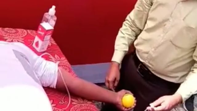 रफीगंज प्रखंड के औरवां गांव में रक्तदान शिविर का किया गया आयोजन।