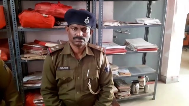 हसपुरा थाना की पुलिस ने छापेमारी कर देशी शराब किया बरामद 