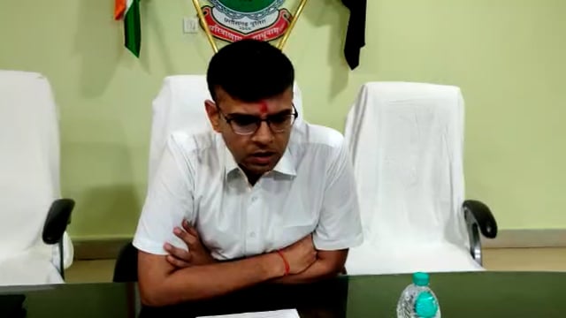 फूलपाड़ मीडियाम पारा के हत्या में शामिल आरोपियों को किया गया गिरफ्तार दंतेवाड़ा एसपी सिद्धार्थ तिवारी ने दी जानकारी