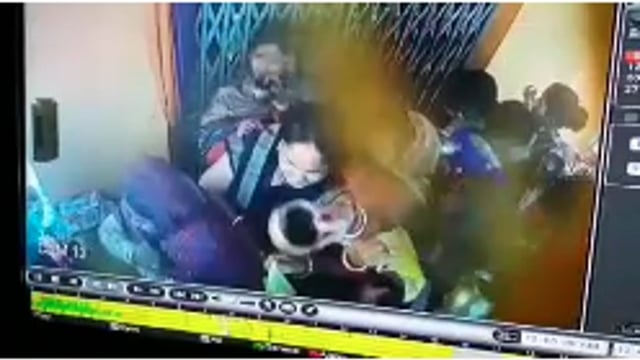 गोह:सोशल मीडिया पर एक महिला चोर का वीडियो वायरल। #अपराध@गोह