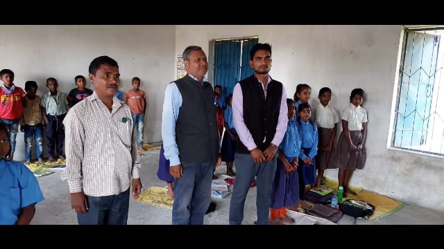 प्राथमिक विद्यालय उदयपुर का प्रखंड प्रमुख ने किया औचक निरीक्षण