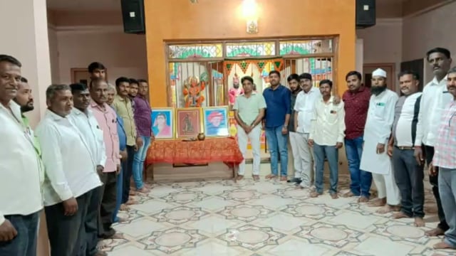 दिघंची मध्ये नागरिकांकडून राज्यपालांचा निषेध