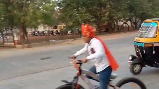 गो स्लिम एरोबिक्सच्या वतीने स्त्री-आरोग्य जागरूकतेचा महिला दिनी शहरात सायकल रॅली काढून दिला संदेश