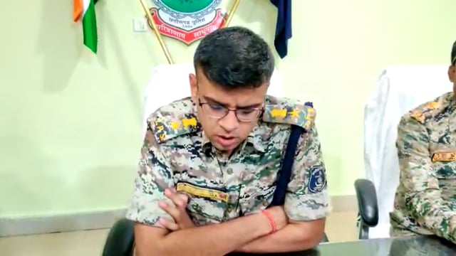 टिकनपाल मुंडरापारा स्कूल शिक्षक के हत्या का पुलिस ने किया खुलासा एसपी सिद्धार्थ तिवारी ने दी जानकारी