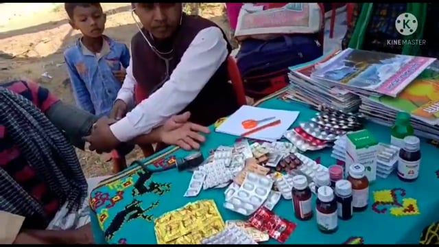 सुराहा गांव में गायत्रीमहायज्ञ के अंतिम दिन लोगों की रही भीड़, निशुल्क स्वास्थ्य शिविर में सैकड़ो लोगों का नि:शुल्क ईलाज