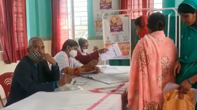 सामुदायिक स्वास्थ्य केंद्र मदनपुर में 210 गर्भवती महिलाओ का किया गया स्वास्थ्य जांच